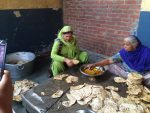 Ankita's mom doing sewa